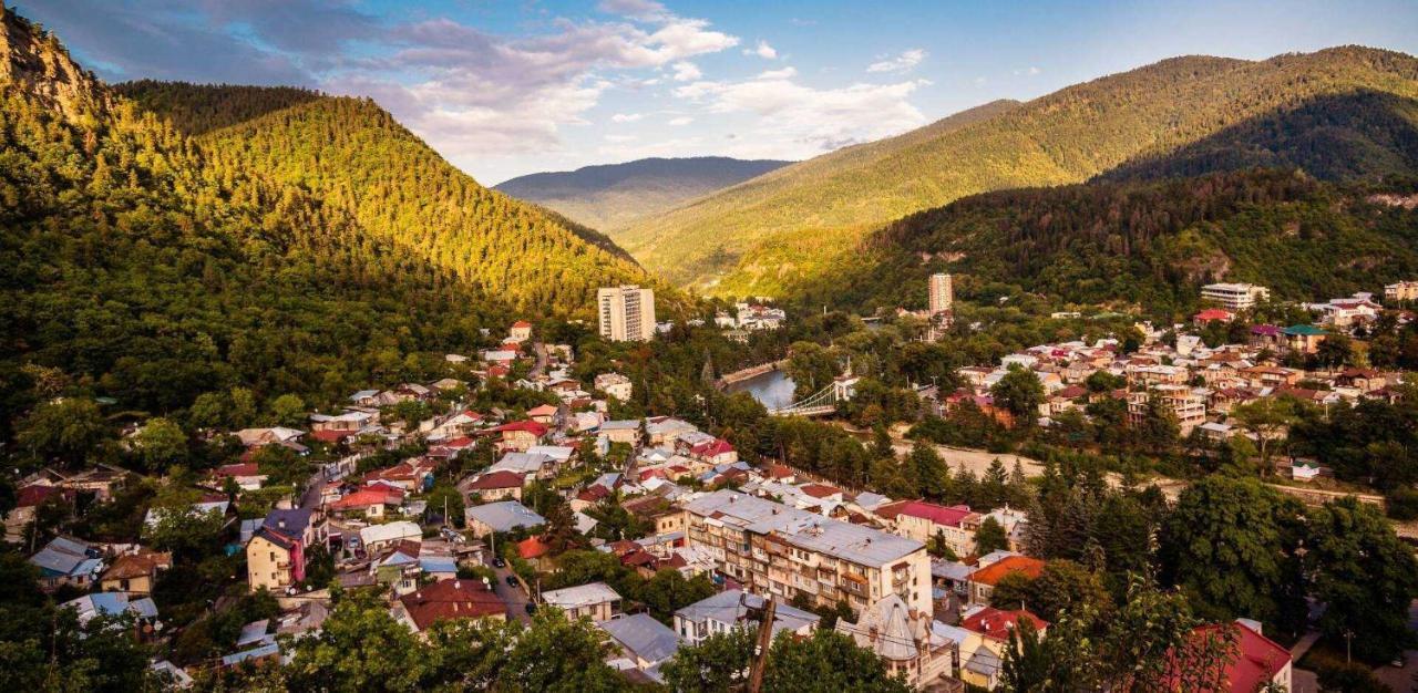 Apartament Ninati Borjomi Luaran gambar